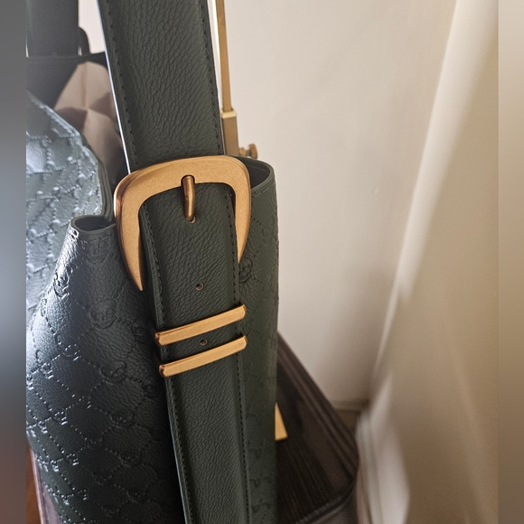 BETSY JOHNSON XOMILLIE SKULLS TOTE/SHOULDER BAG  New With Tags GREEN - Picture 7 of 9